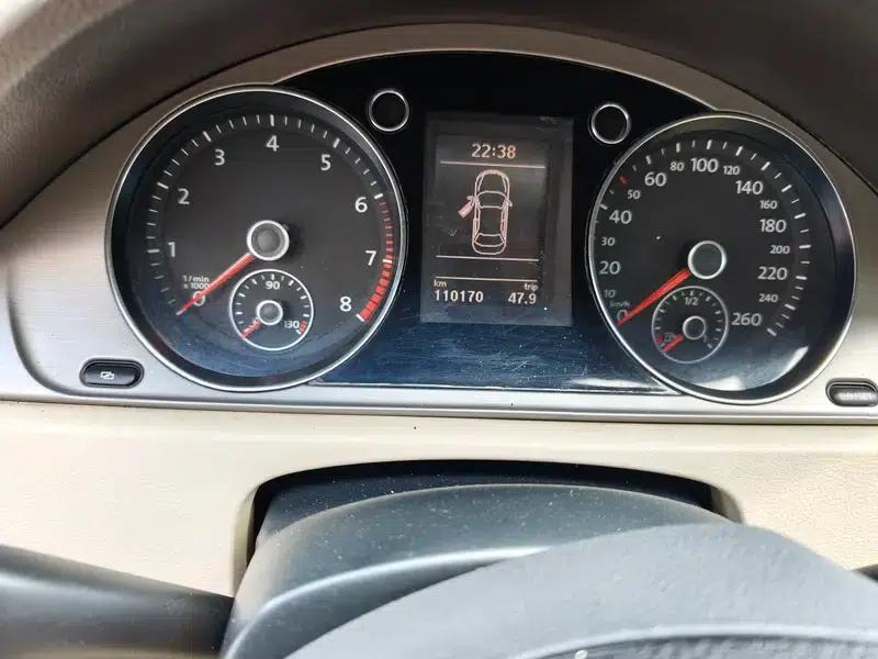 2012 Volkswagen Passat Facelift 1.8TSI Comfort Model — миниатюра 8