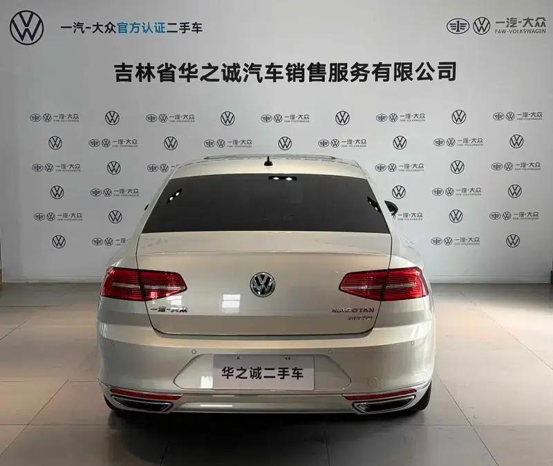 2017 Volkswagen Passat 380TSI DSG Flagship Edition — миниатюра 4