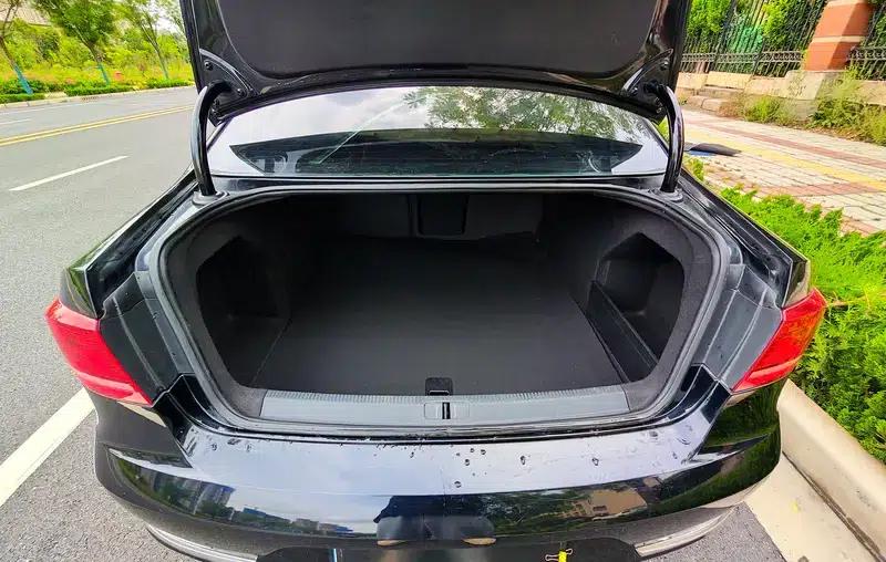 2013 Volkswagen Passat 2.0TSI Luxury — миниатюра 17