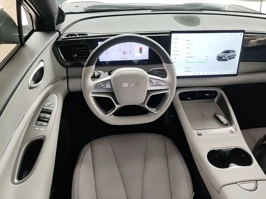 Hiace 06 2025 EV 605 Navigator Pro Edition — миниатюра 11