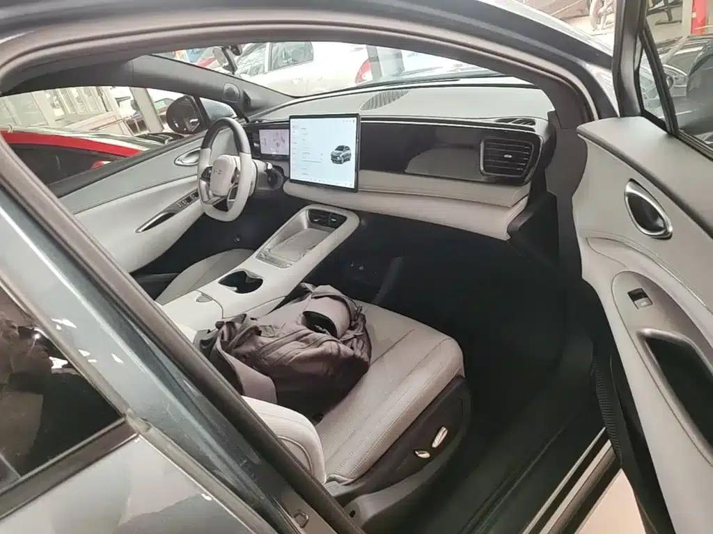 Hiace 06 2025 EV 605 Navigator Pro Edition — миниатюра 25