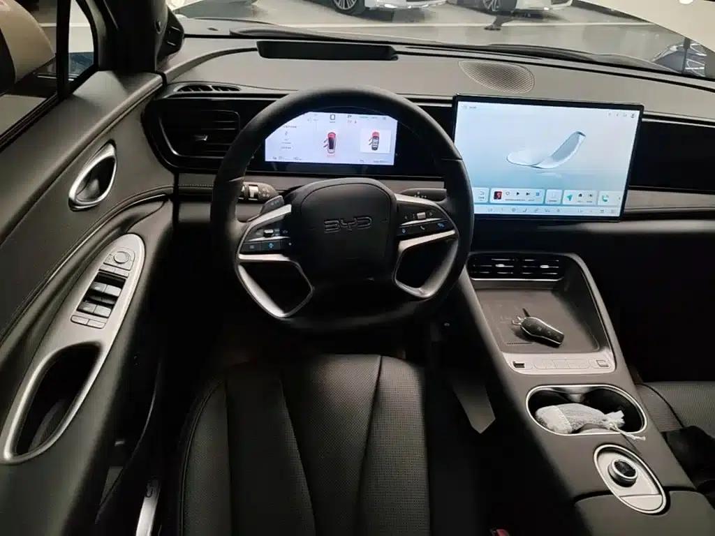 Hiace 06 2025 EV 605 Navigator Plus Edition — миниатюра 11