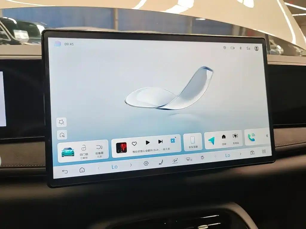 Hiace 06 2025 EV 605 Navigator Plus Edition — миниатюра 13