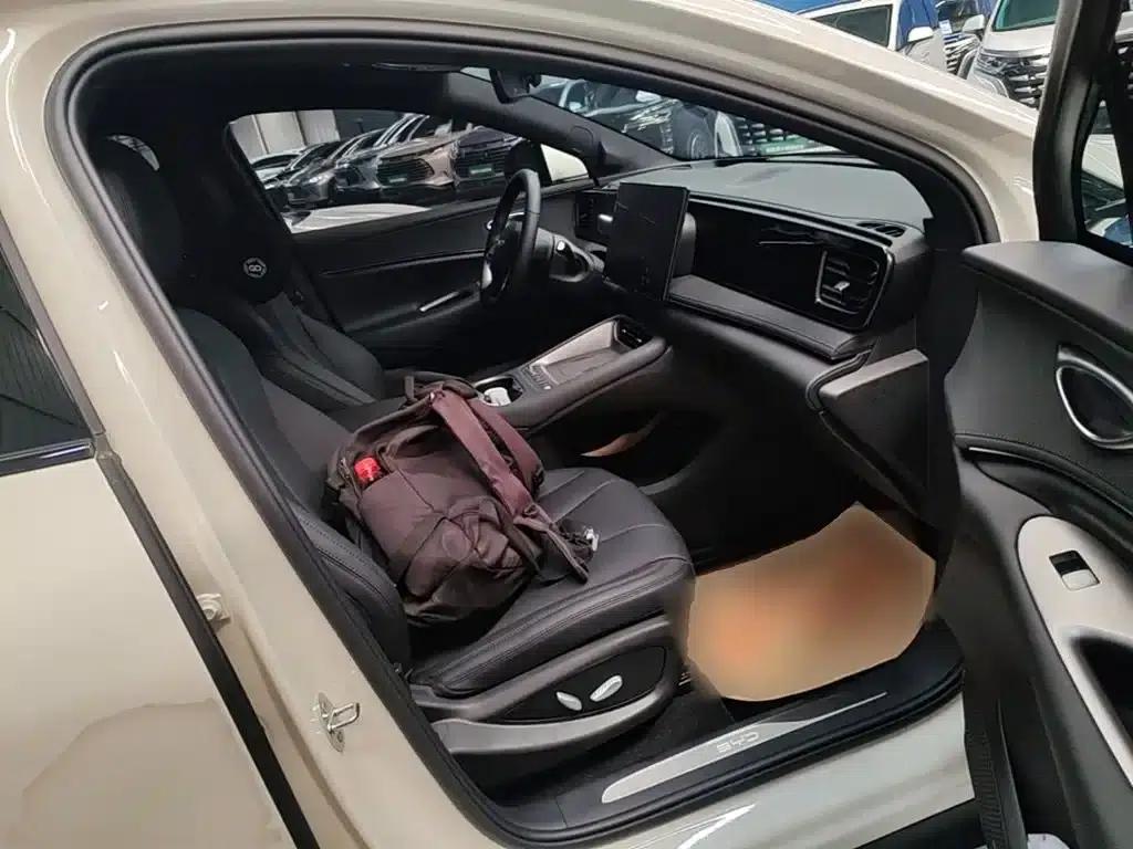Hiace 06 2025 EV 605 Navigator Plus Edition — миниатюра 25