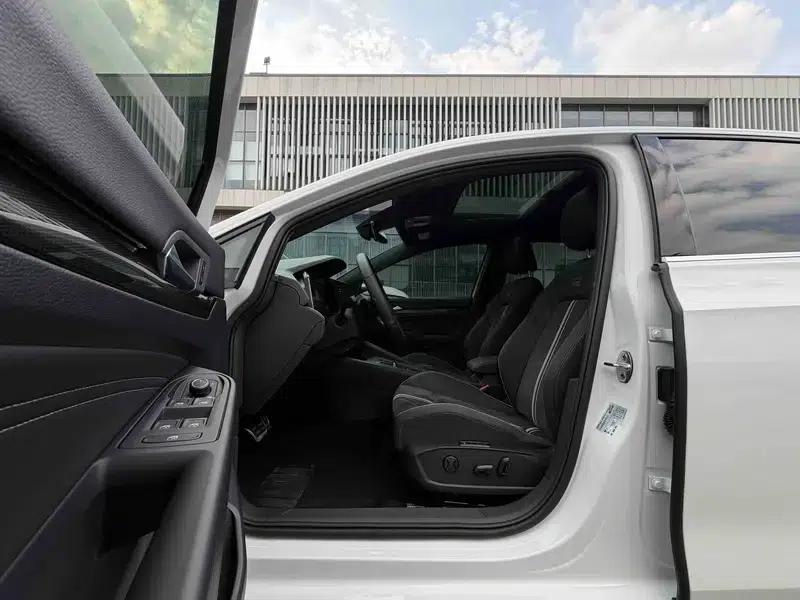 2021 Golf 280TSI DSG R-Line — миниатюра 15