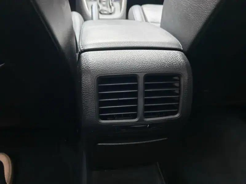 2011 Golf (Imported) 1.4TSI Luxury Touring Edition — миниатюра 12