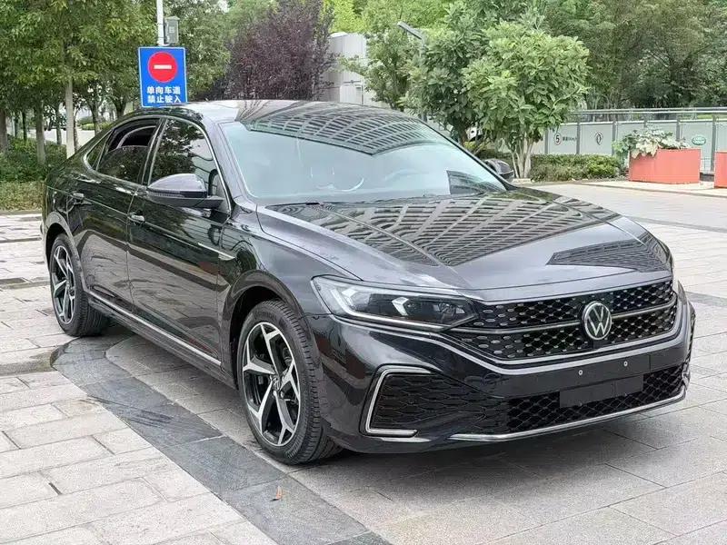 2024 Passat Outstanding Edition 380TSI Starry Sky Dragon Edition — миниатюра 3