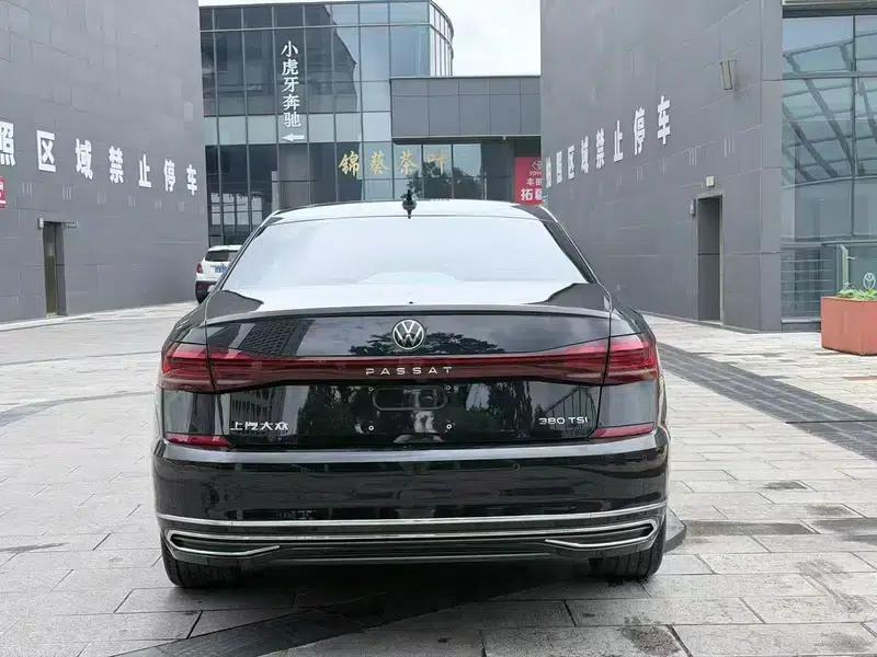 2024 Passat Outstanding Edition 380TSI Starry Sky Dragon Edition — миниатюра 5