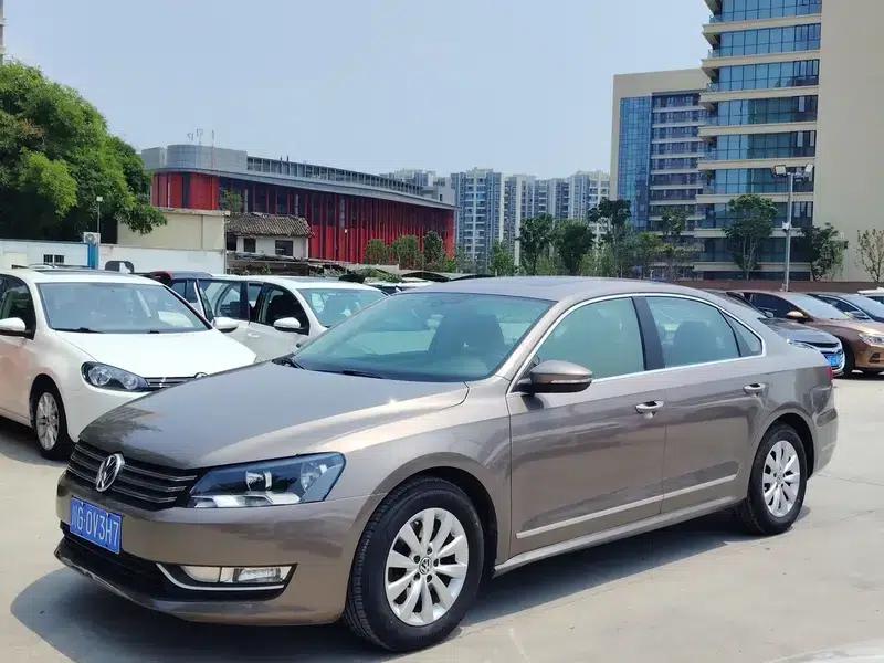 2011 Passat 1.8TSI Automatic Premium Edition — миниатюра 1