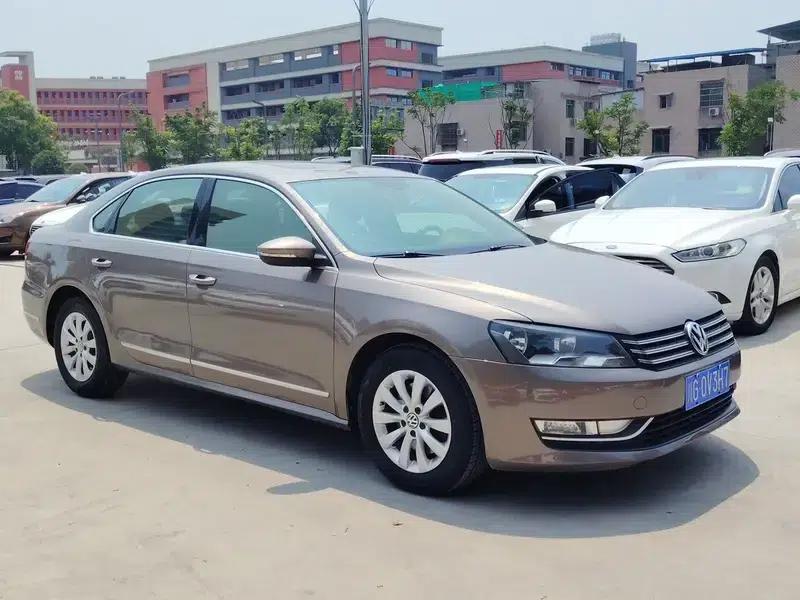 2011 Passat 1.8TSI Automatic Premium Edition — миниатюра 3