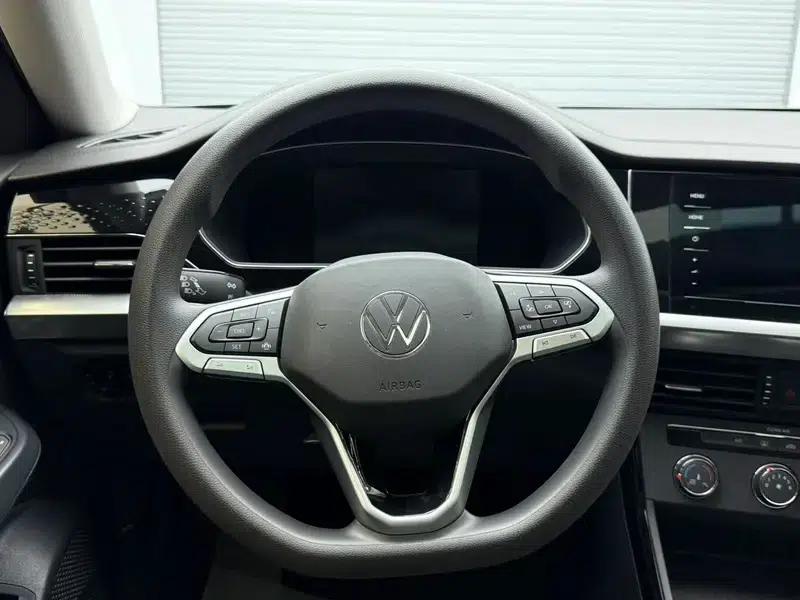 2022 Volkswagen Passat 280TSI Business Edition — миниатюра 11