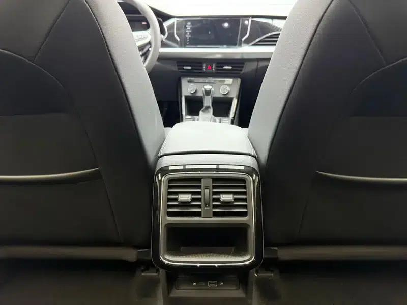 2022 Volkswagen Passat 280TSI Business Edition — миниатюра 16