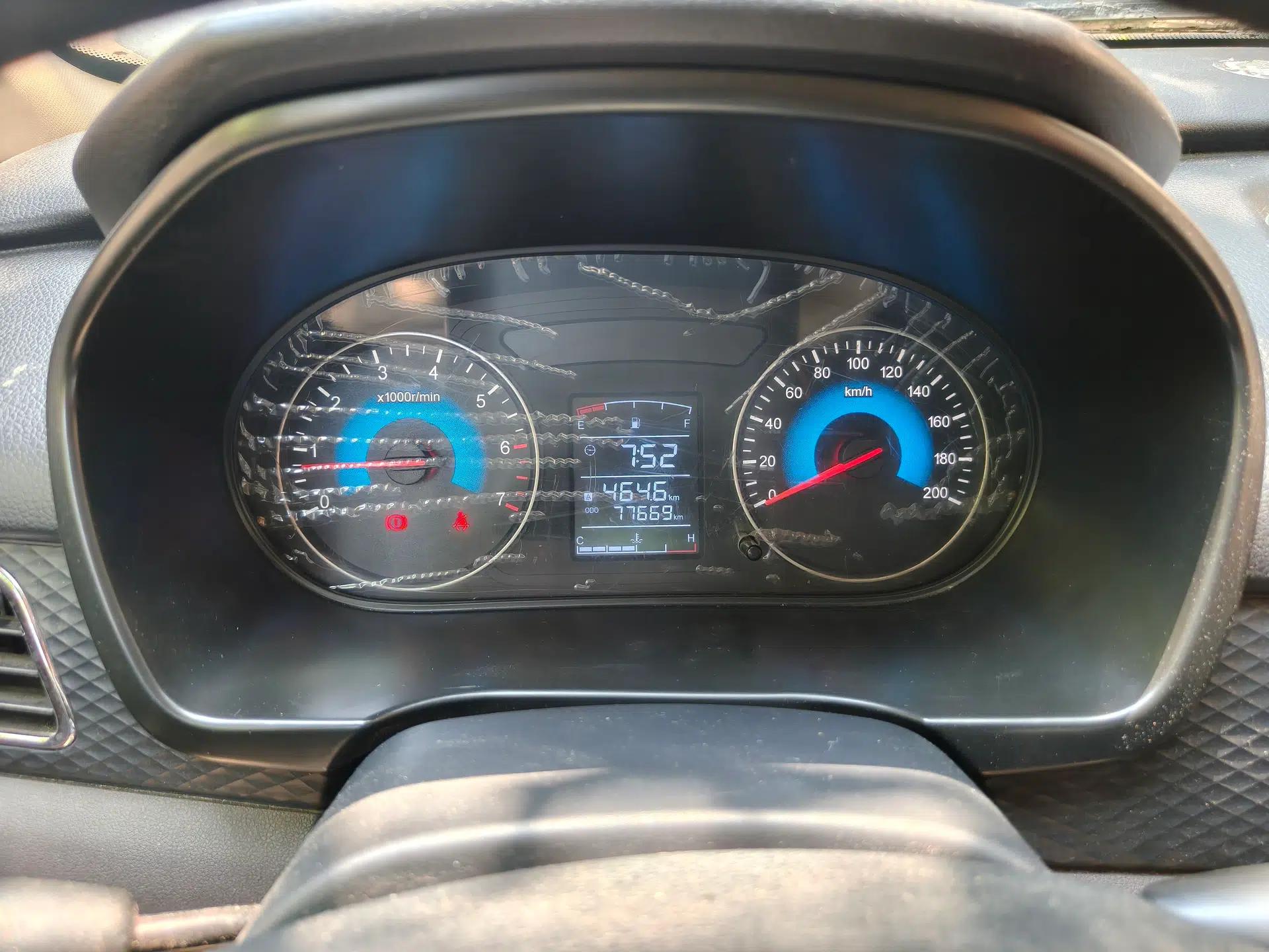 Dongfeng Fengon 330 2018 1.5L 330S Comfort Edition China V Standard DK15 — миниатюра 11