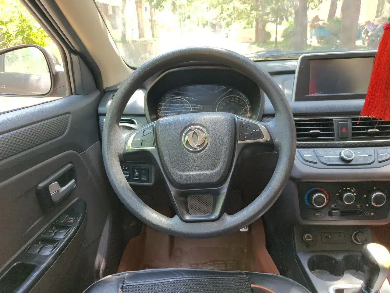 Dongfeng Fengon 330 2018 1.5L 330S Comfort Edition China V Standard DK15 — миниатюра 10