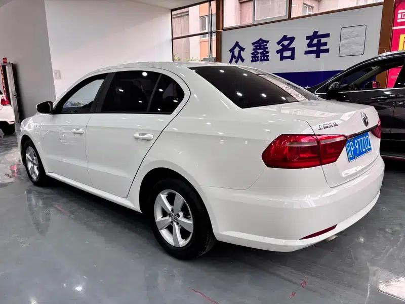 2013 Volkswagen Lavida Classic 1.6L Automatic Fashion Edition — миниатюра 4