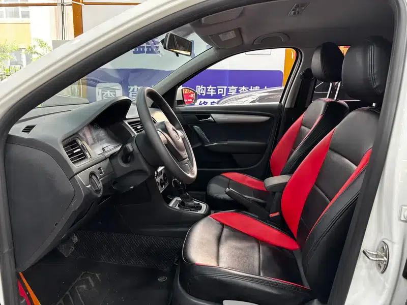 2013 Volkswagen Lavida Classic 1.6L Automatic Fashion Edition — миниатюра 8