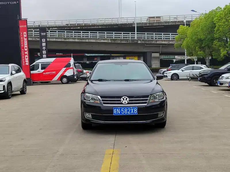 2013 Volkswagen Lavida Classic Facelift 1.6L Automatic Fashion Edition — миниатюра 2