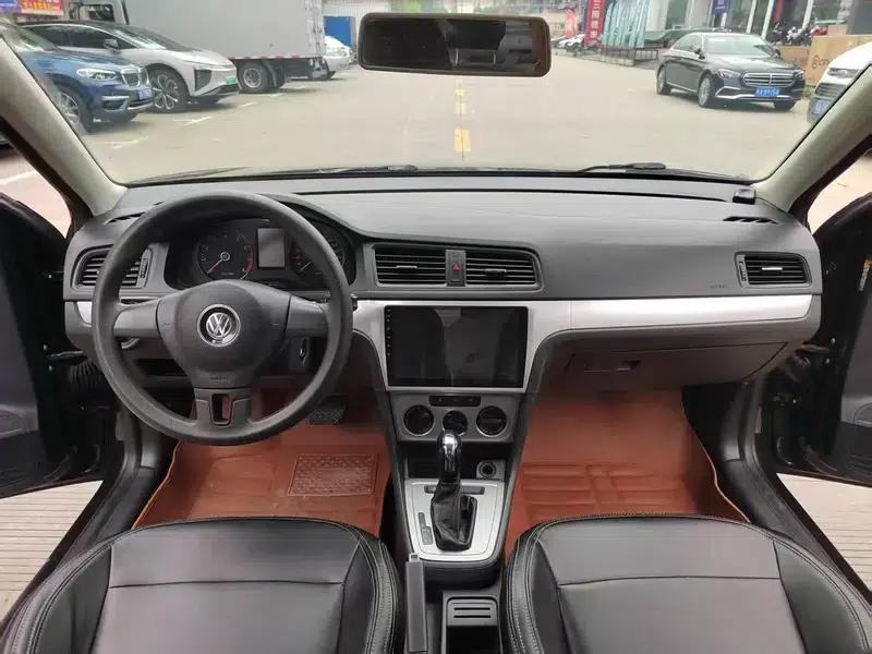 2013 Volkswagen Lavida Classic Facelift 1.6L Automatic Fashion Edition — миниатюра 7