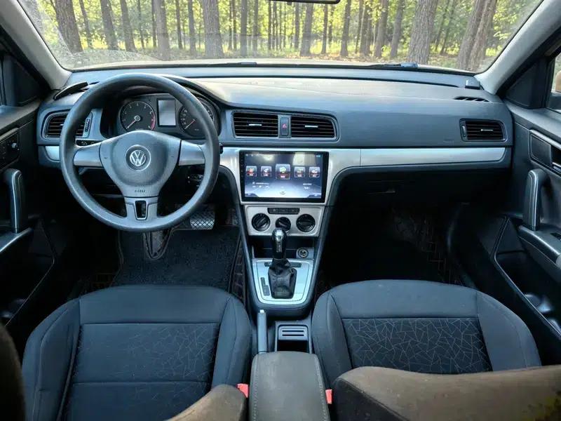 2013 Volkswagen Lavida Classic Facelift 1.6L Automatic Fashion Edition — миниатюра 12