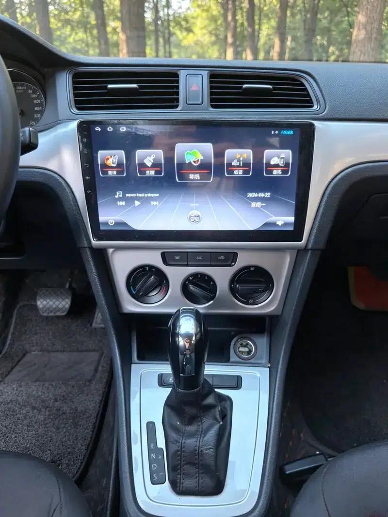 2013 Volkswagen Lavida Classic Facelift 1.6L Automatic Fashion Edition — миниатюра 13