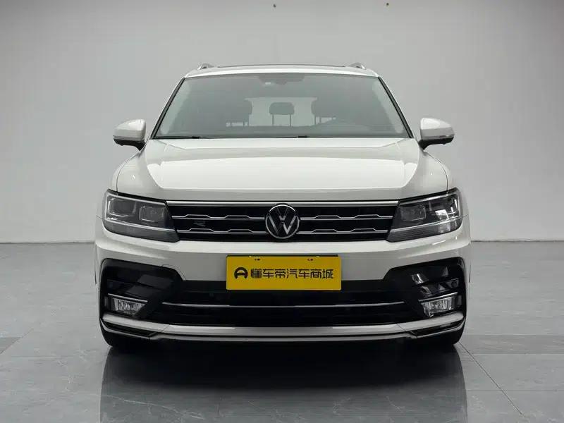 Tiguan L 2021 330TSI Automatic 2WD R-Line Premium Edition — миниатюра 2