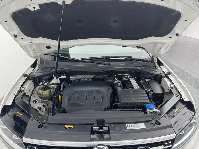 Tiguan L 2021 330TSI Automatic 2WD R-Line Premium Edition — миниатюра 10