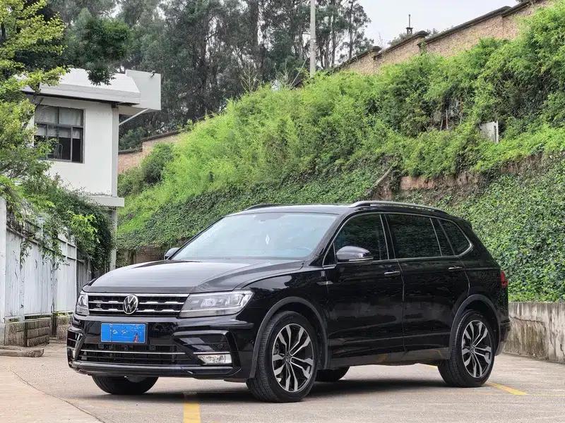 Tiguan L 2021 330TSI Automatic 2WD R-Line Premium Edition — миниатюра 1