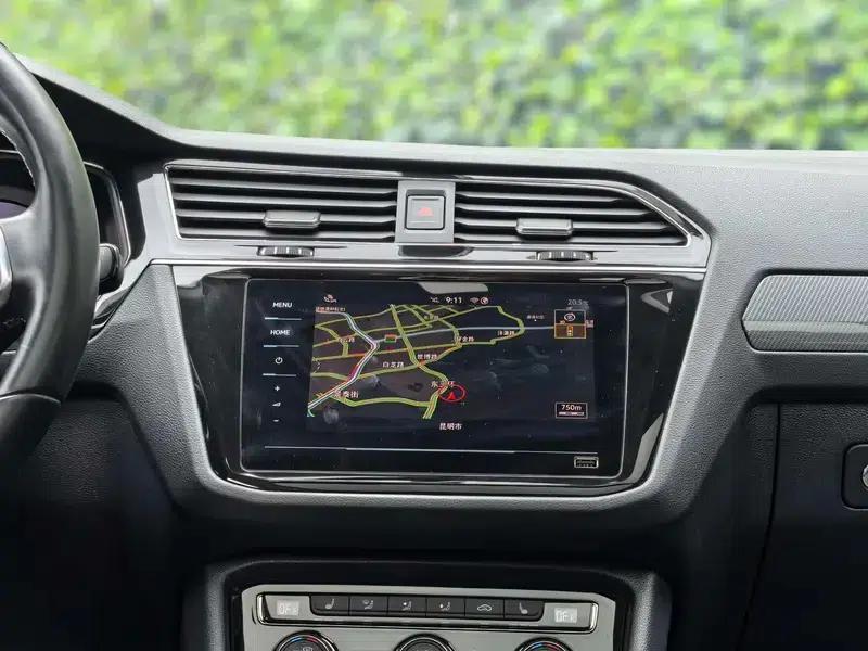 Tiguan L 2021 330TSI Automatic 2WD R-Line Premium Edition — миниатюра 11