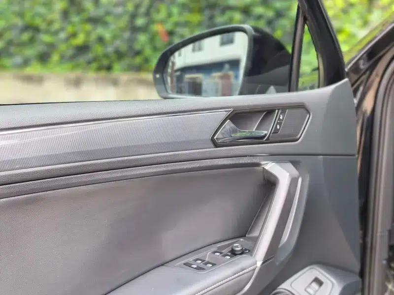 Tiguan L 2021 330TSI Automatic 2WD R-Line Premium Edition — миниатюра 13