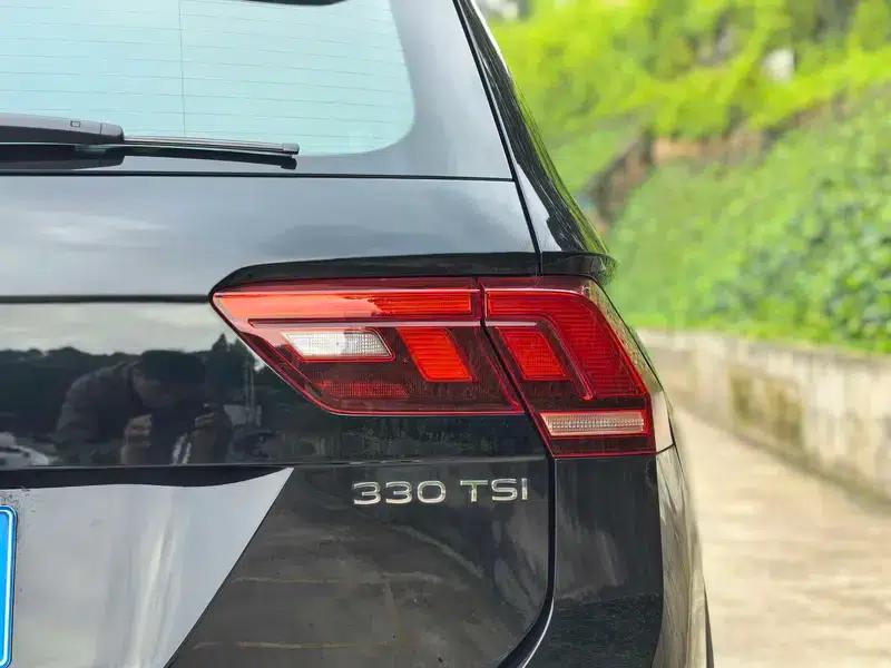 Tiguan L 2021 330TSI Automatic 2WD R-Line Premium Edition — миниатюра 10