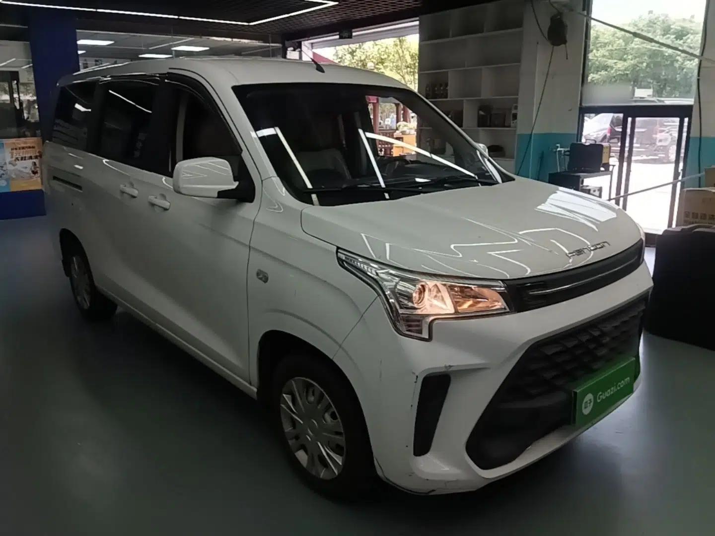 Dongfeng Fengon 380 2022 1.5L Standard Edition 7-Seater Passenger Vehicle — миниатюра 3