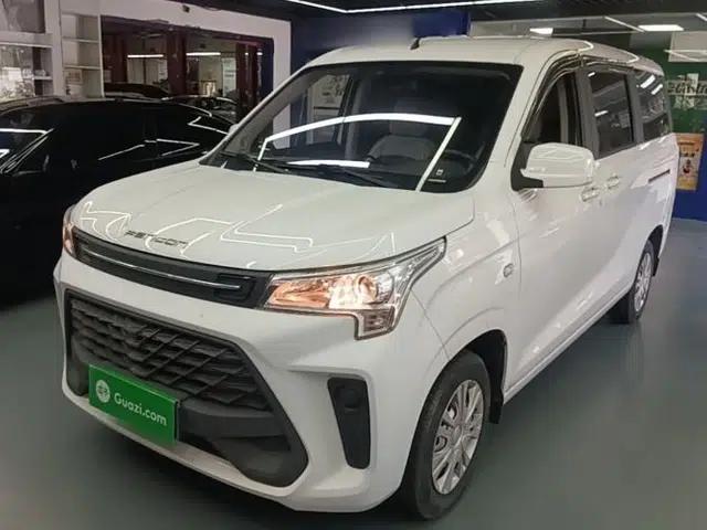 Dongfeng Fengon 380 2022 1.5L Standard Edition 7-Seater Passenger Vehicle