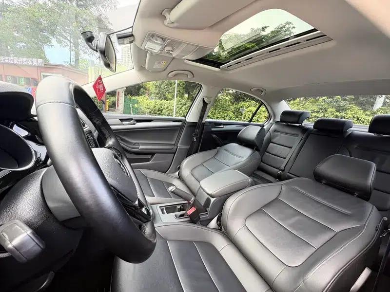 2018 Volkswagen Sagitar 280TSI DSG Dynamic Edition — миниатюра 14