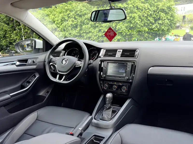 2018 Volkswagen Sagitar 280TSI DSG Dynamic Edition — миниатюра 8
