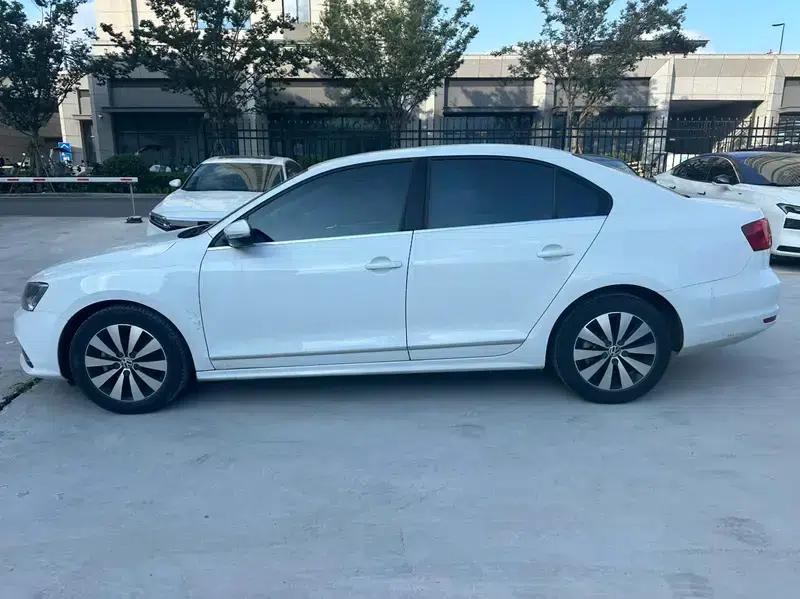 Sagitar 2017 180TSI Automatic Leading Edition — миниатюра 4