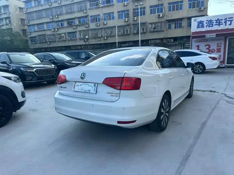 Sagitar 2017 180TSI Automatic Leading Edition — миниатюра 7