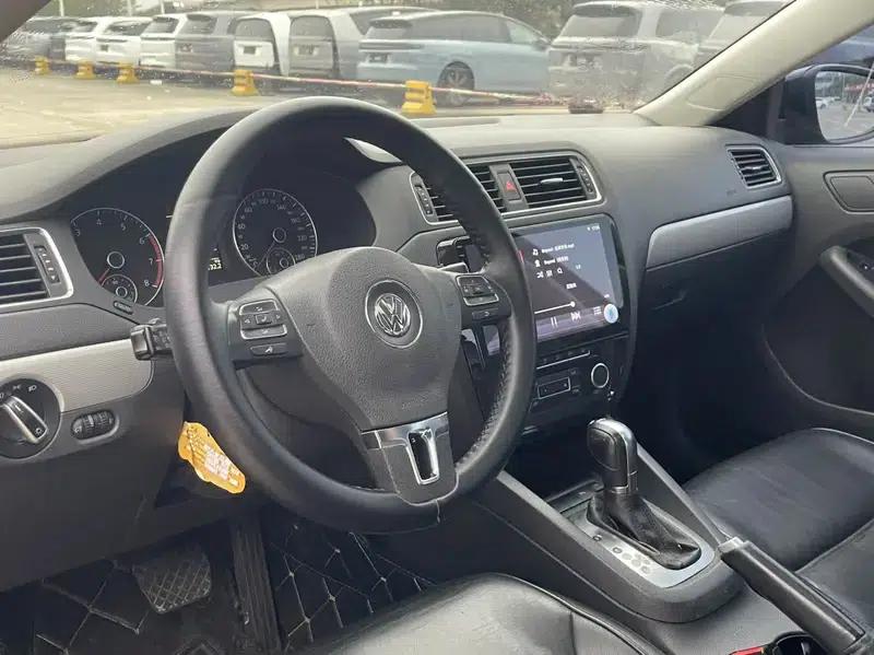 2012 Volkswagen Sagitar 1.4TSI Automatic Luxury — миниатюра 8