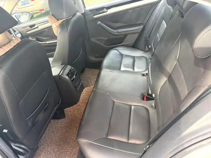 2017 Volkswagen Sagitar 1.6L Automatic Comfort Edition — миниатюра 9