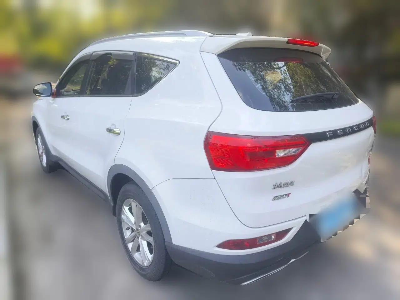 Dongfeng Fengon 580Pro 2020 220T Manual Yuling Edition — миниатюра 4