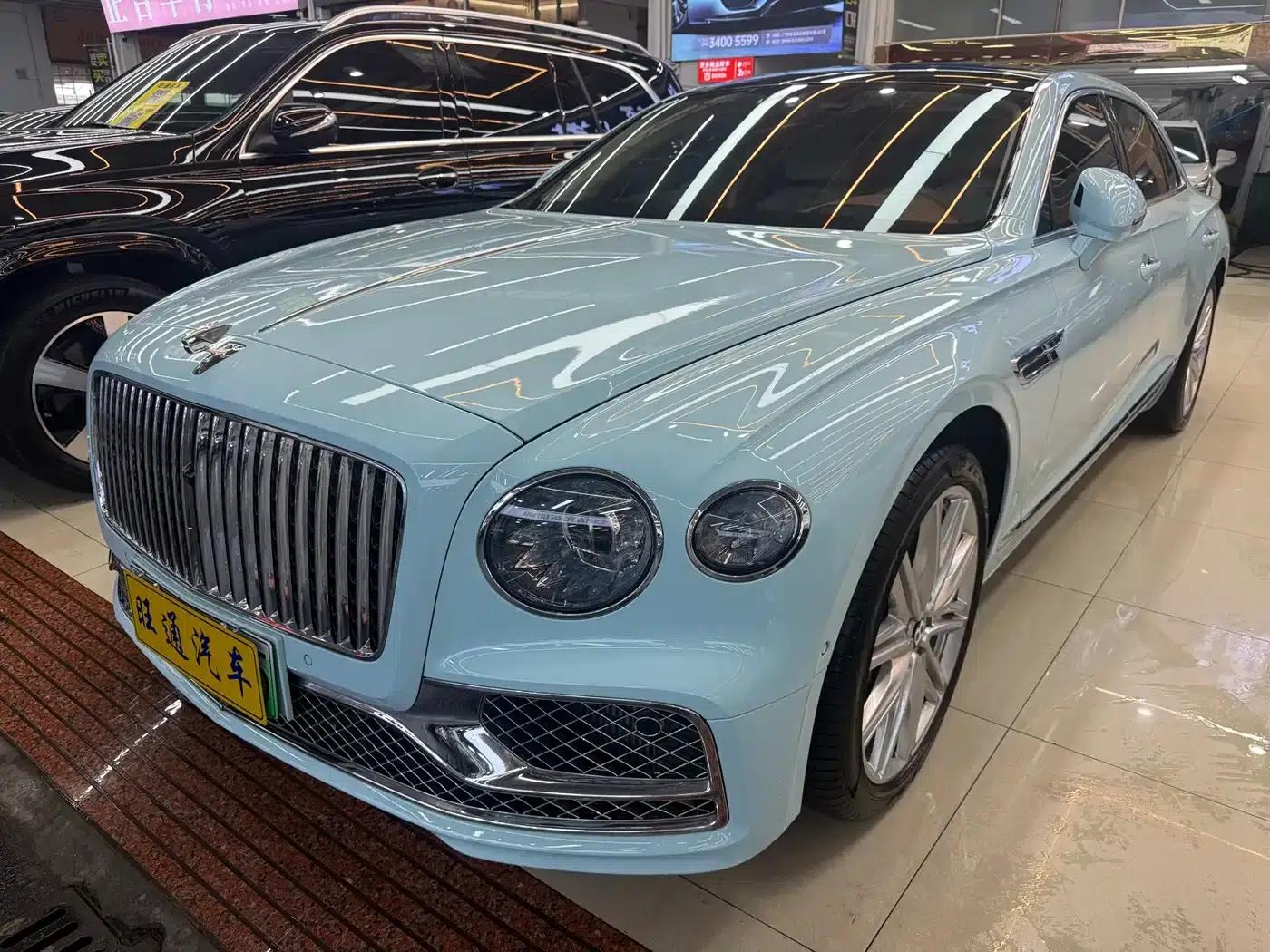 2022 Flying Spur Plug-in Hybrid 2.9T V6 — миниатюра 1