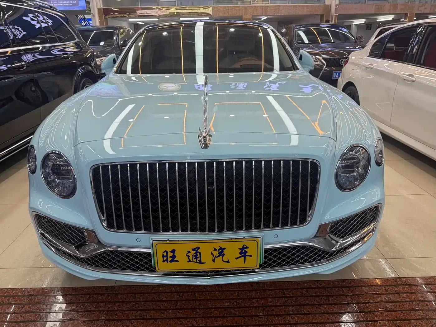 2022 Flying Spur Plug-in Hybrid 2.9T V6 — миниатюра 2