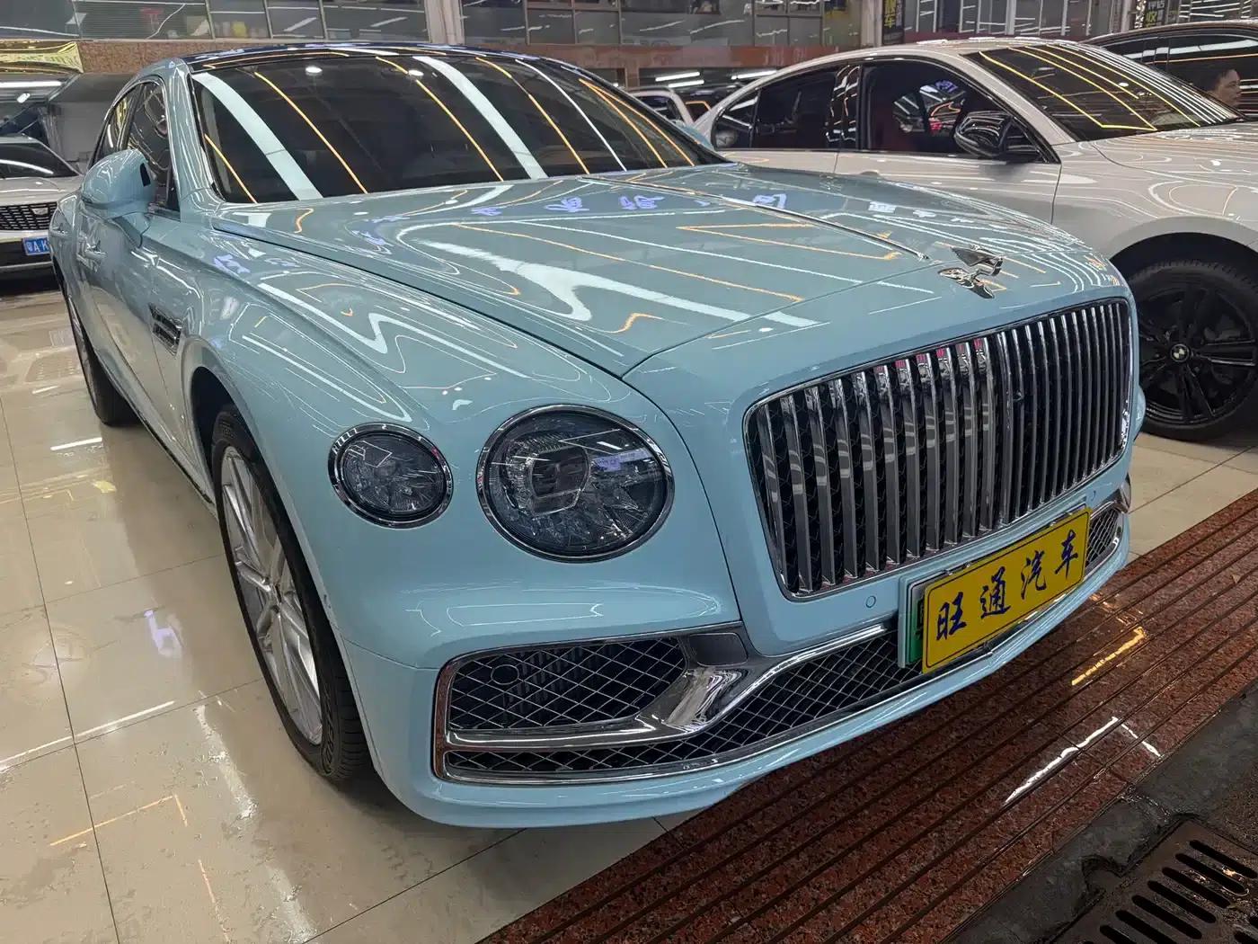 2022 Flying Spur Plug-in Hybrid 2.9T V6 — миниатюра 3