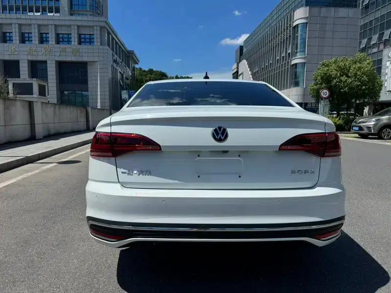 2023 Volkswagen Bora 1.5L Automatic Limited Edition — миниатюра 5