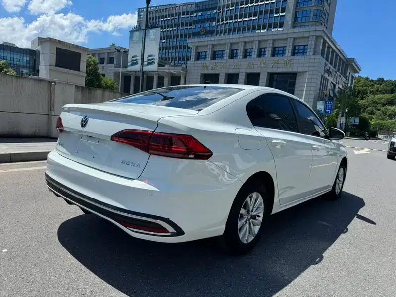 2023 Volkswagen Bora 1.5L Automatic Limited Edition — миниатюра 6