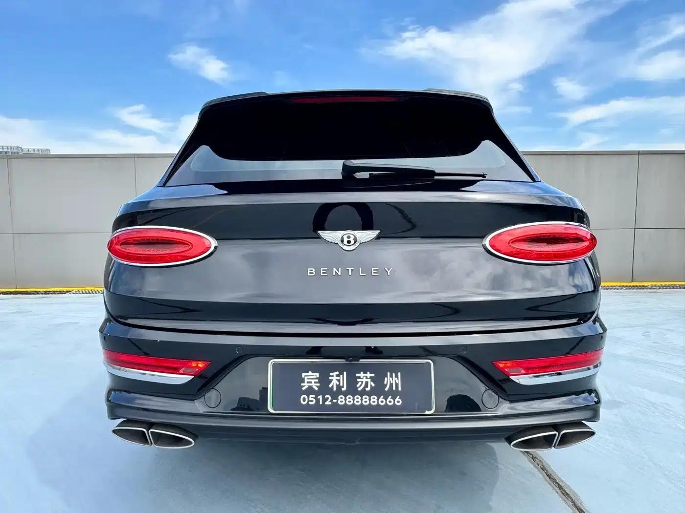 Bentayga Plug-in Hybrid 2021 3.0T PHEV — миниатюра 4