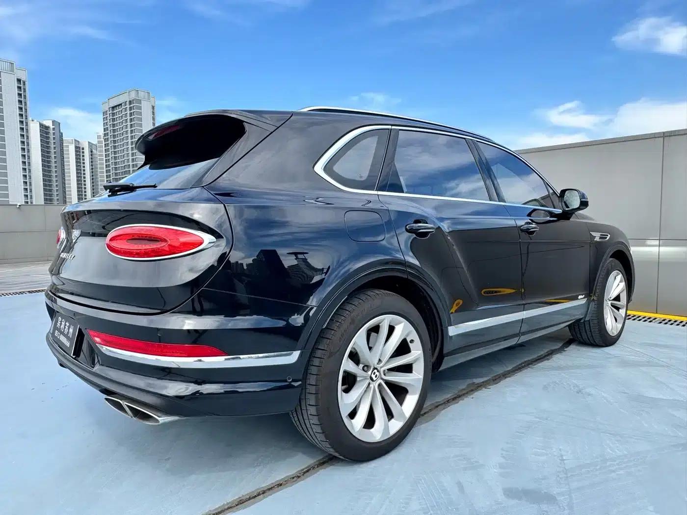 Bentayga Plug-in Hybrid 2021 3.0T PHEV — миниатюра 5