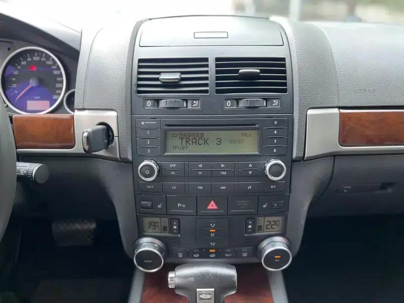 Touareg 2009 3.0T Diesel Standard Edition — миниатюра 9