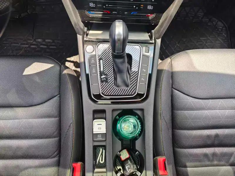 Volkswagen CC 2023 380TSI Striking Edition — миниатюра 16