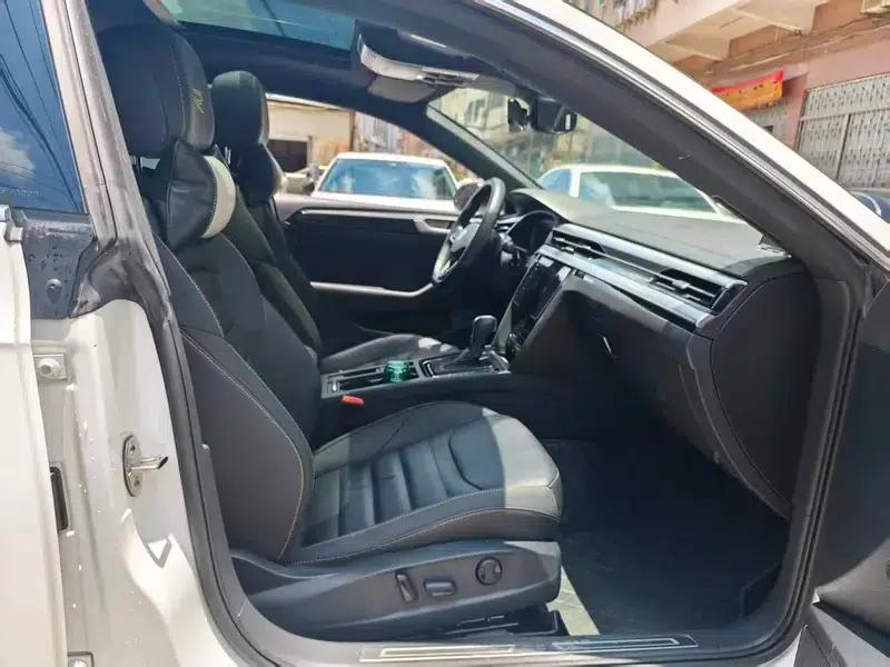 Volkswagen CC 2023 380TSI Striking Edition — миниатюра 20