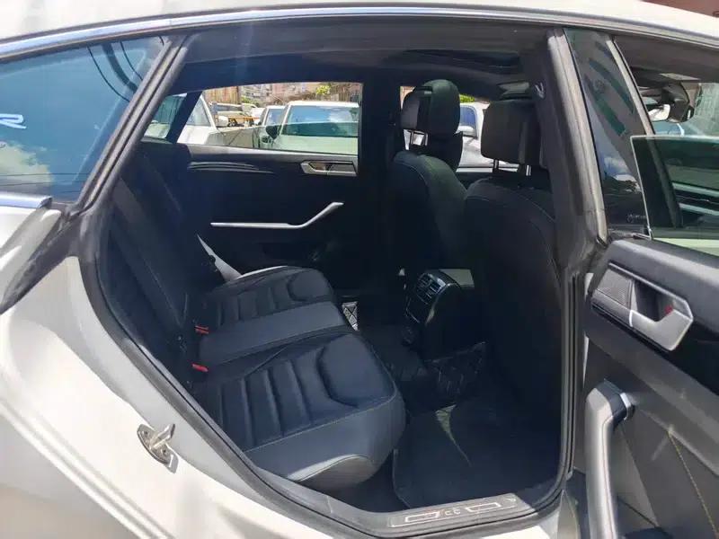 Volkswagen CC 2023 380TSI Striking Edition — миниатюра 25